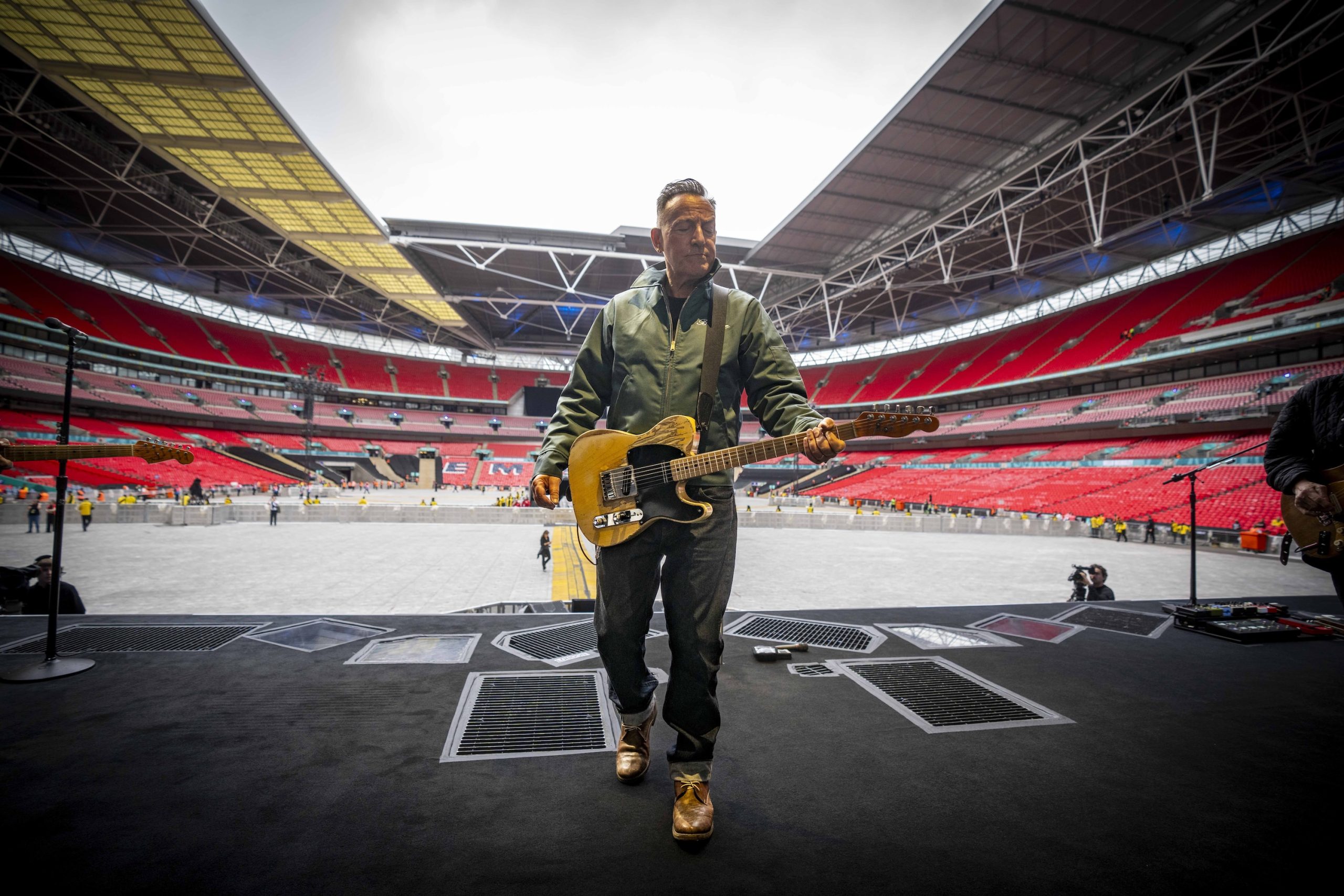 BRUCE_LONDON1_109